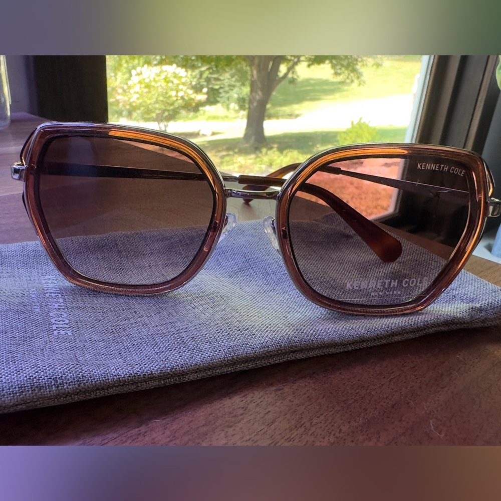 Kenneth Cole Women's Sunglasses never worn.